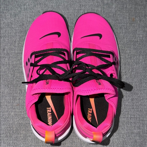 Nike Women's METCON Hot Pink Athletic Sneakers with Black Accents-Sz 8 - Picture 3 of 5
